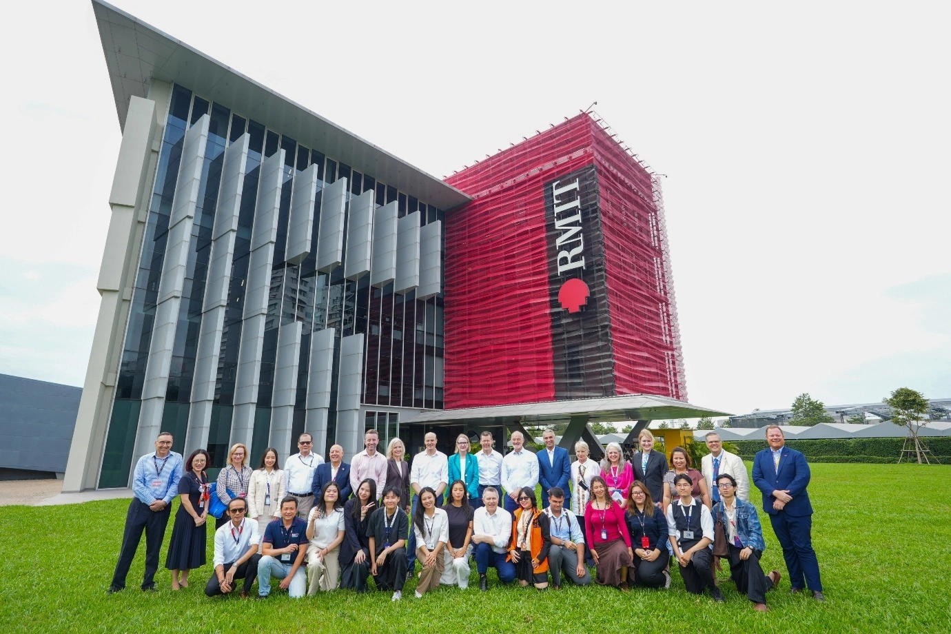 hoc phi tieng Anh tai RMIT 3
